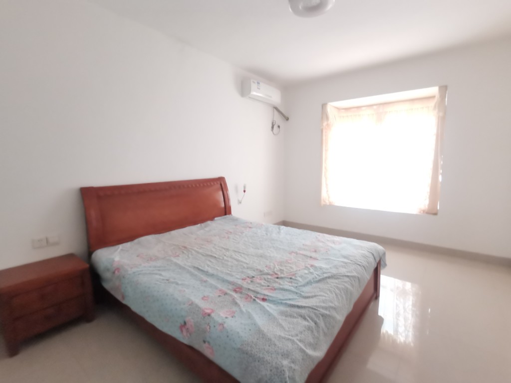 长湖小区 2室2厅1卫 1400.0元/月 长湖小区 2室2厅1卫 1400.0元/月室内图