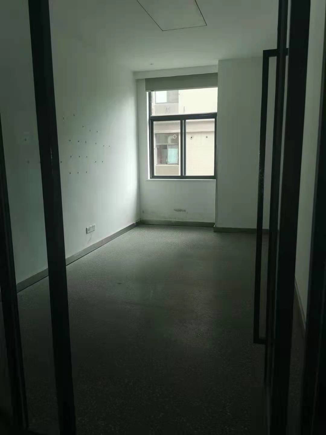 国际企业中心 1室1厅1卫 18000.0元/月 国际企业中心 1室1厅1卫 18000.0元/月室内图