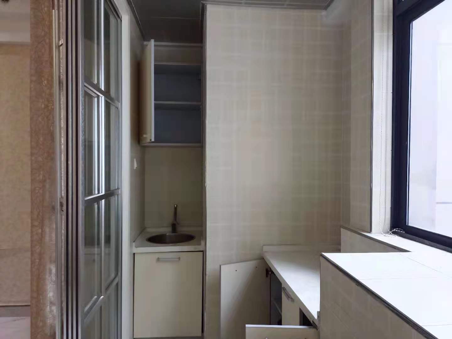 汉华国际 1室1厅1卫 1500.0元/月 汉华国际 1室1厅1卫 1500.0元/月室内图