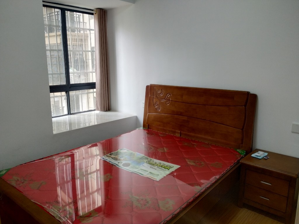 鑫天格林香山  3室2厅1卫    1250.0元/月室内图