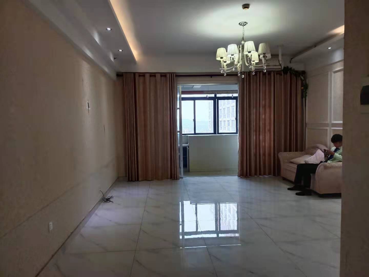 汉华国际 1室1厅1卫 1500.0元/月 汉华国际 1室1厅1卫 1500.0元/月室内图