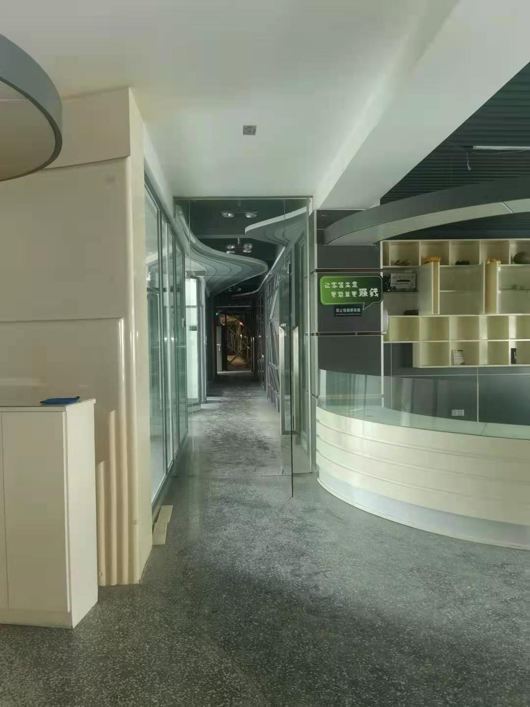 国际企业中心 1室1厅1卫 18000.0元/月 国际企业中心 1室1厅1卫 18000.0元/月室内图