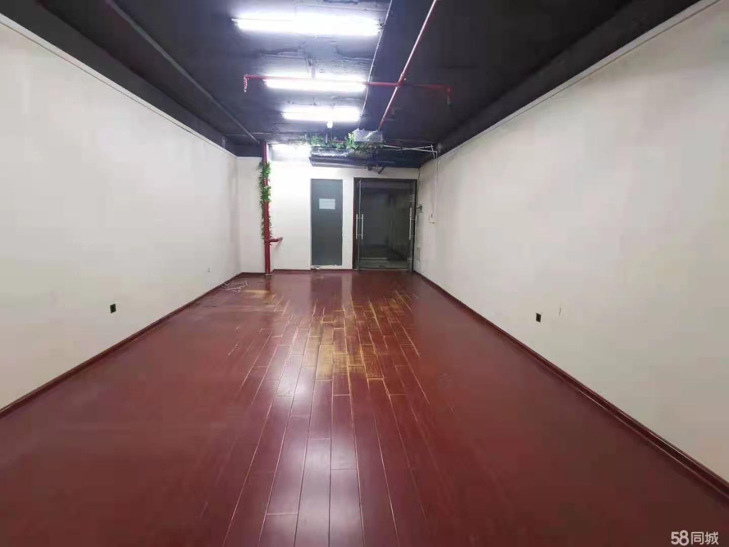 中建国际大厦 1室1厅1卫 1800.0元/月 中建国际大厦 1室1厅1卫 1800.0元/月室内图