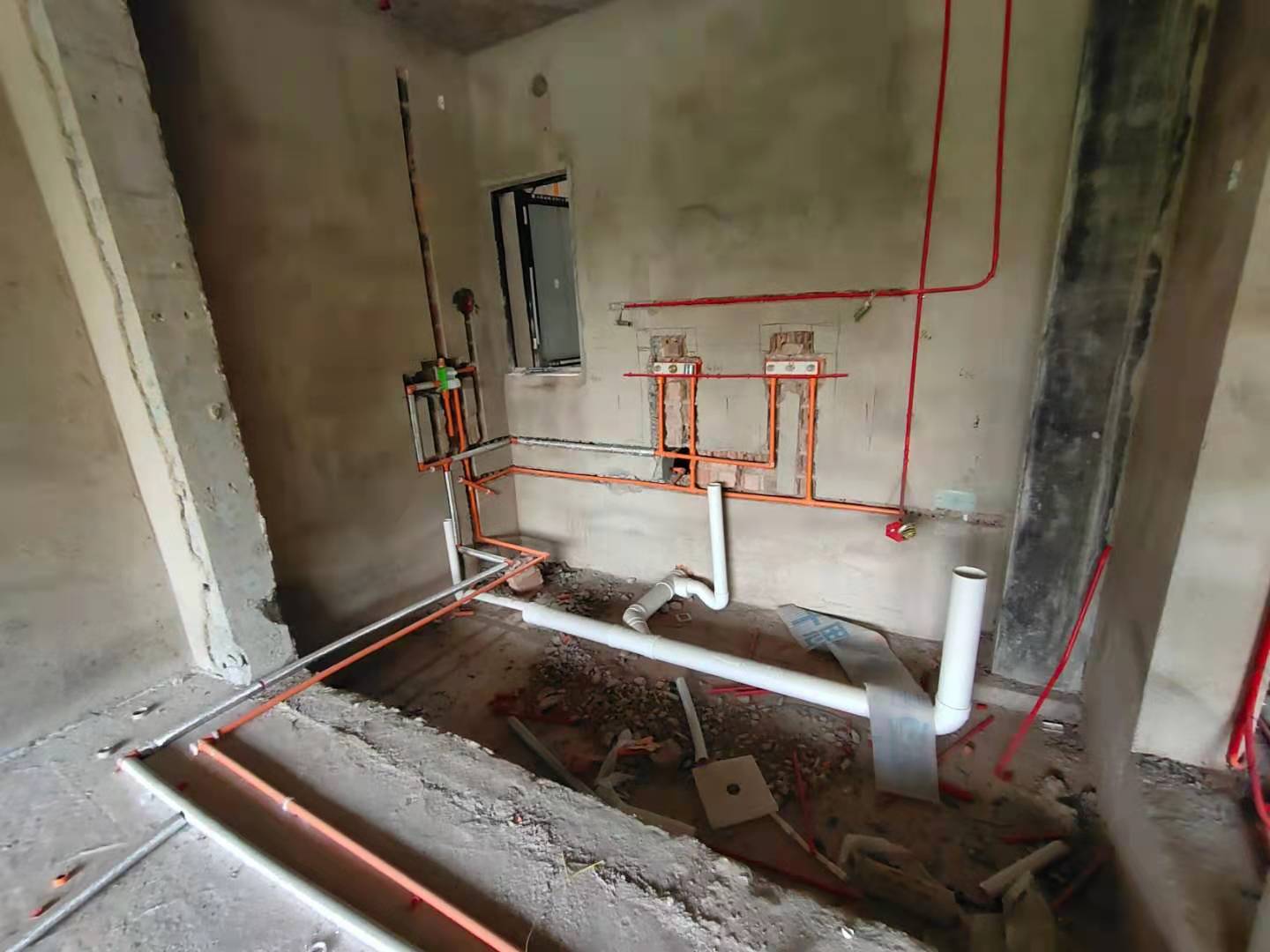 翡翠公园(北大资源) 5室2厅3卫 170.0万 翡翠公园(北大资源) 5室2厅3卫 170.0万客厅