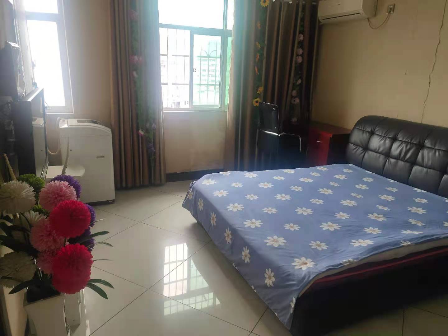 合泰大街D区 1室0厅1卫 1100.00元/月 合泰大街D区 1室0厅1卫 1100.00元/月室内图