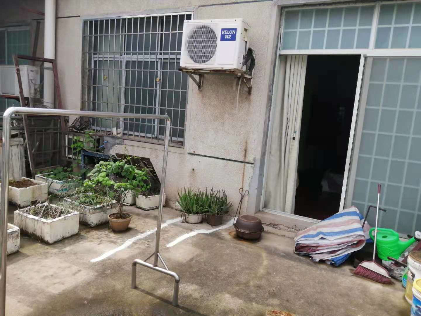 华达机械厂  3室1厅1卫    35.8万 华达机械厂  3室1厅1卫    35.8万阳台