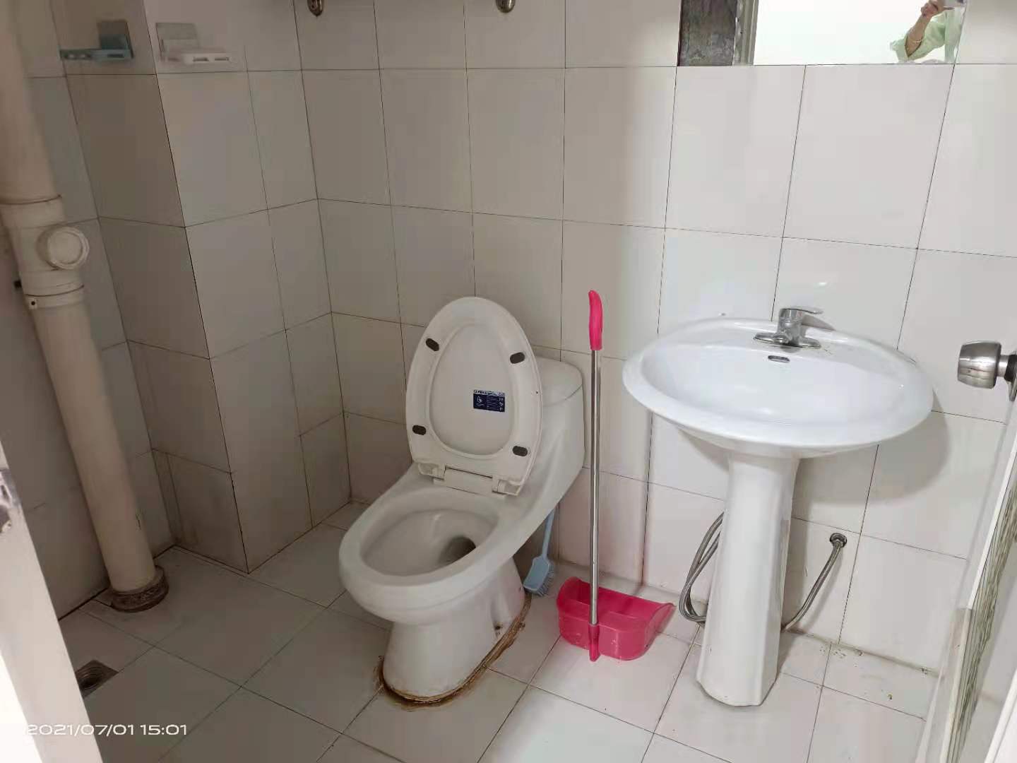 建宁购物公园财富中心 1室1厅1卫 1000.0元/月 建宁购物公园财富中心 1室1厅1卫 1000.0元/月室内图