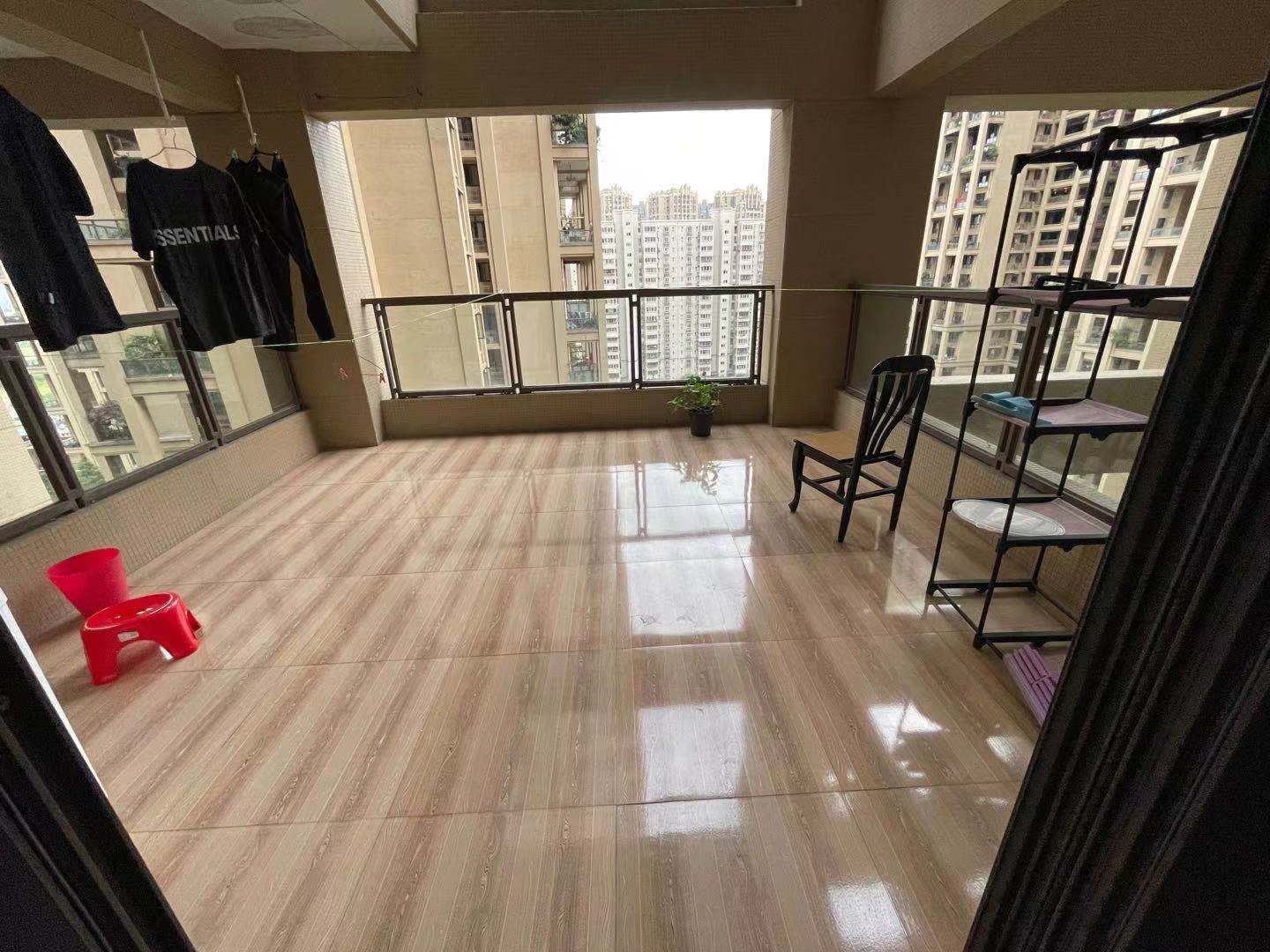 南湖国际3期 3室1厅1卫 2700.0元/月 南湖国际3期 3室1厅1卫 2700.0元/月室内图