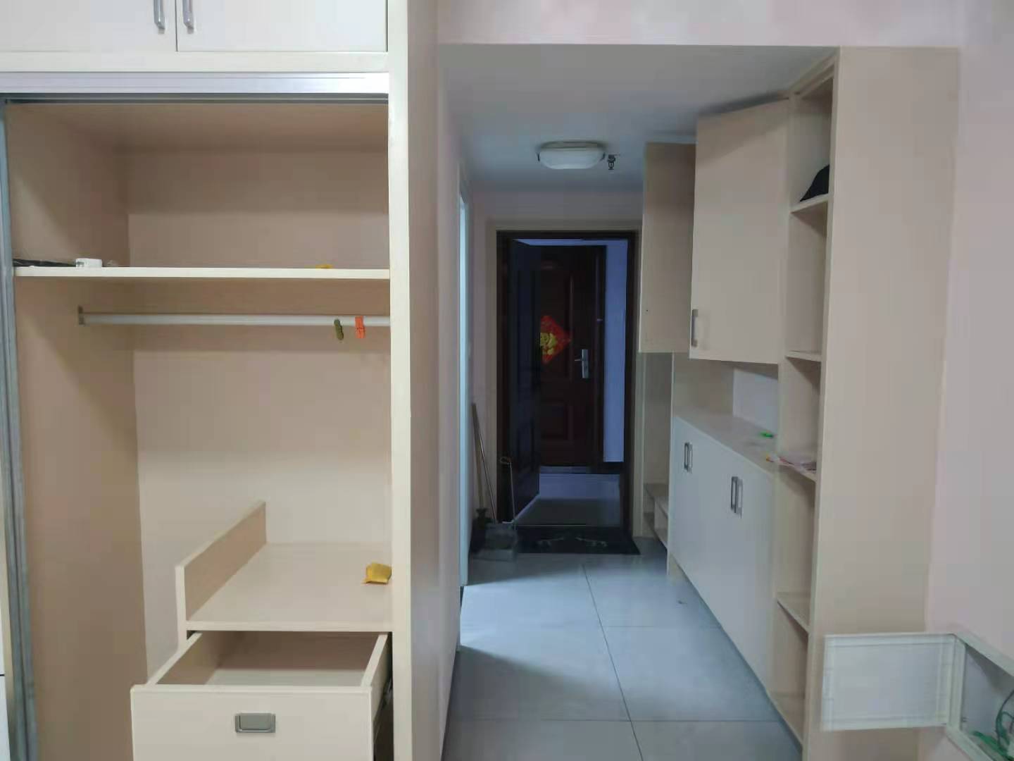 鑫天国际(鑫天偶遇)  1室1厅1卫    1400.0元/月 鑫天国际(鑫天偶遇)  1室1厅1卫    1400.0元/月室内图