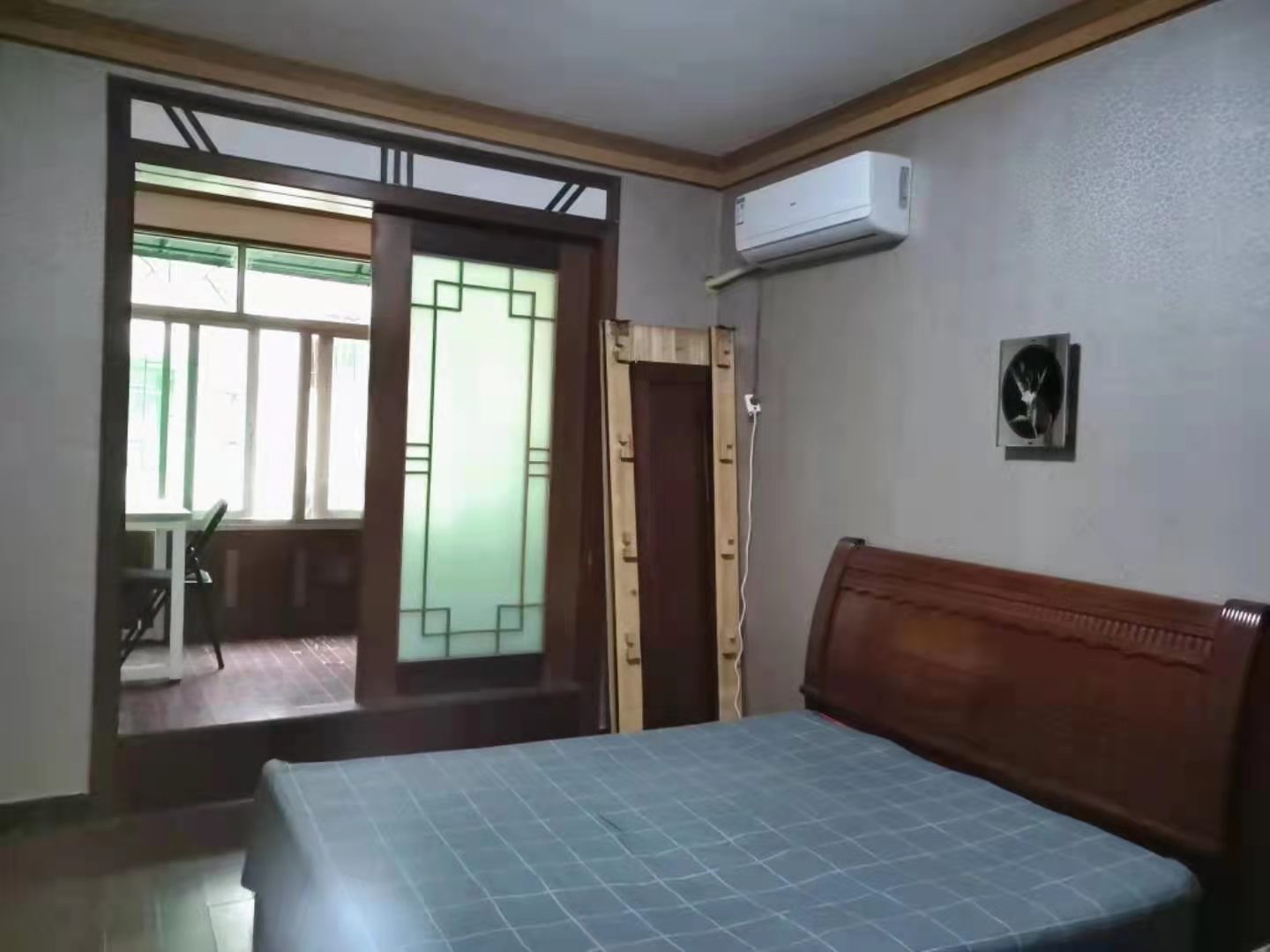 红旗小区  2室2厅1卫    1200.0元/月 红旗小区  2室2厅1卫    1200.0元/月室内图