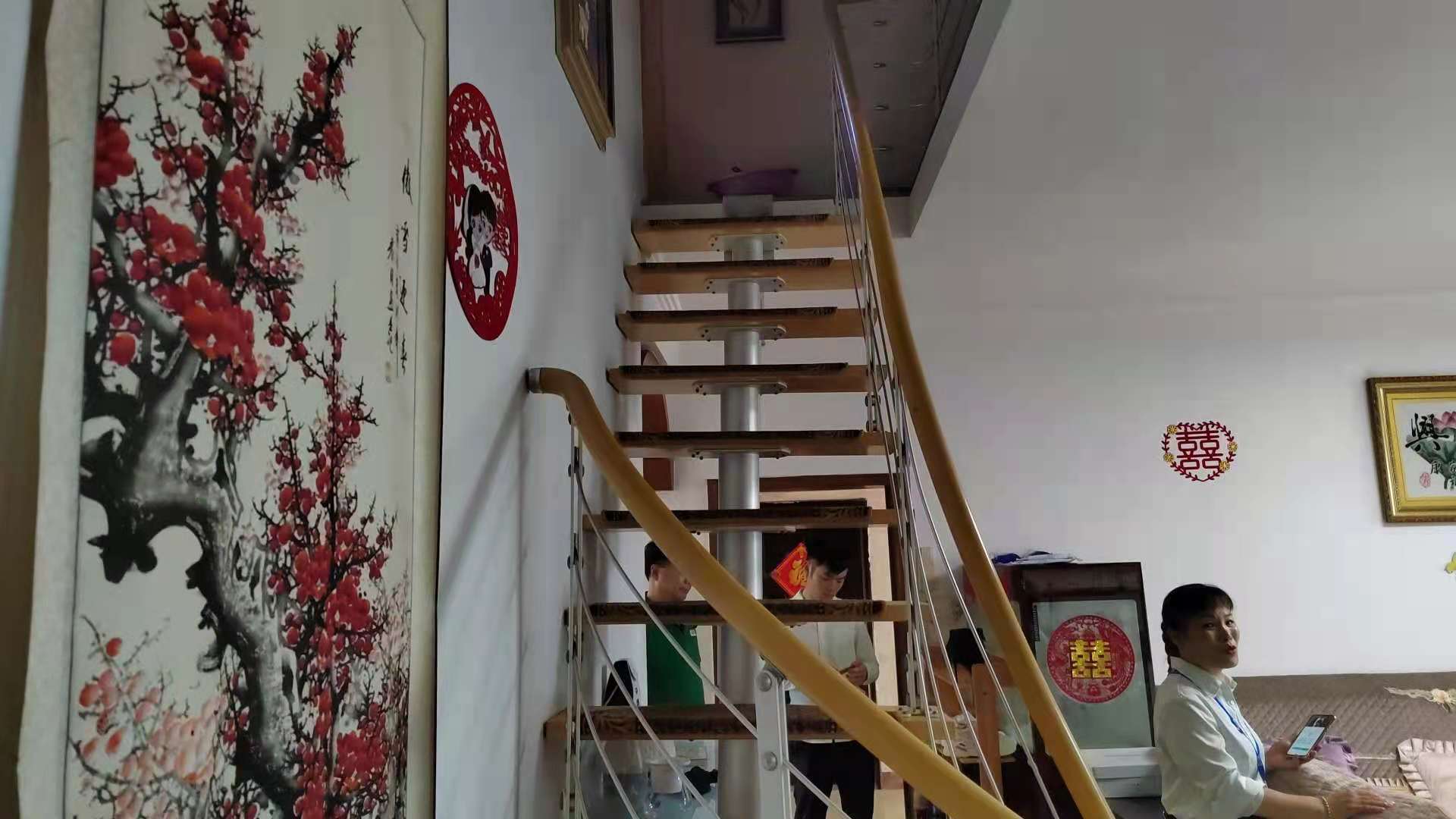 祥和人家  6室2厅2卫    68.8万客厅