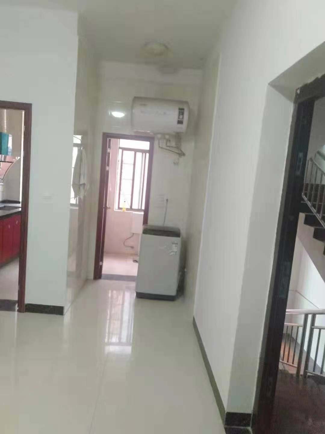 益阳市龙岭工业园(凤山路)  1室1厅1卫    500.0元/月 益阳市龙岭工业园(凤山路)  1室1厅1卫    500.0元/月室内图