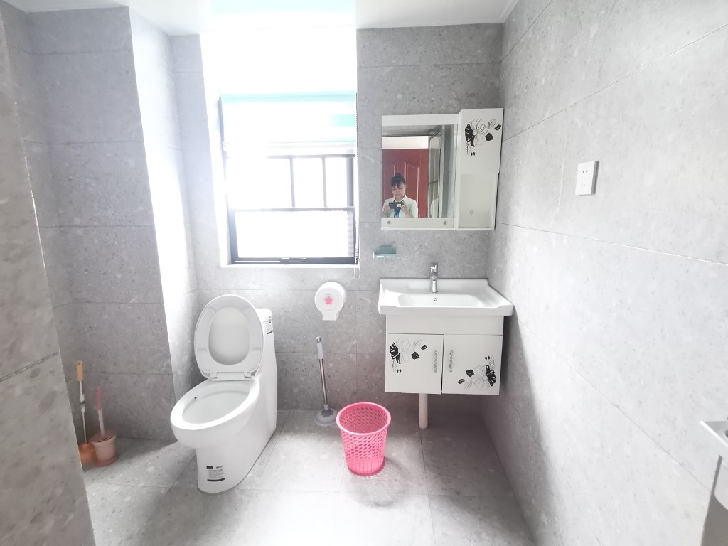 时代新城(翰林府) 3室2厅2卫 75.0万 时代新城(翰林府) 3室2厅2卫 75.0万客厅