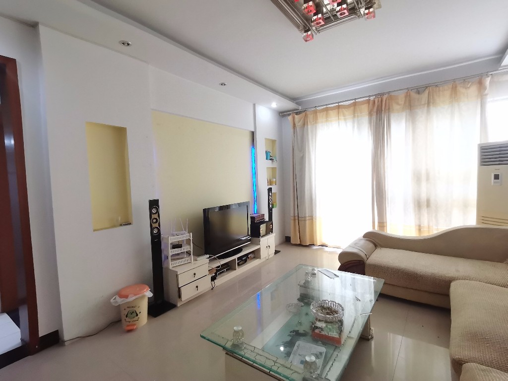 佳信小区 2室2厅1卫 1300.00元/月 佳信小区 2室2厅1卫 1300.00元/月室内图