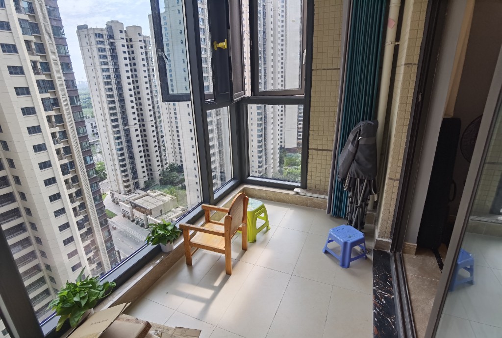 中海锦江城云熙一期  3室2厅2卫    3200.0元/月 中海锦江城云熙一期  3室2厅2卫    3200.0元/月室内图