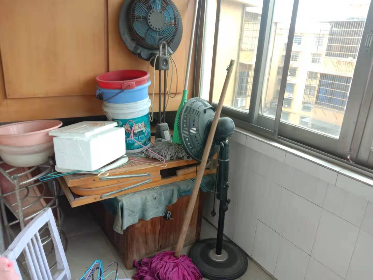 金花苑小区  2室1厅1卫   700.00元/月室内图