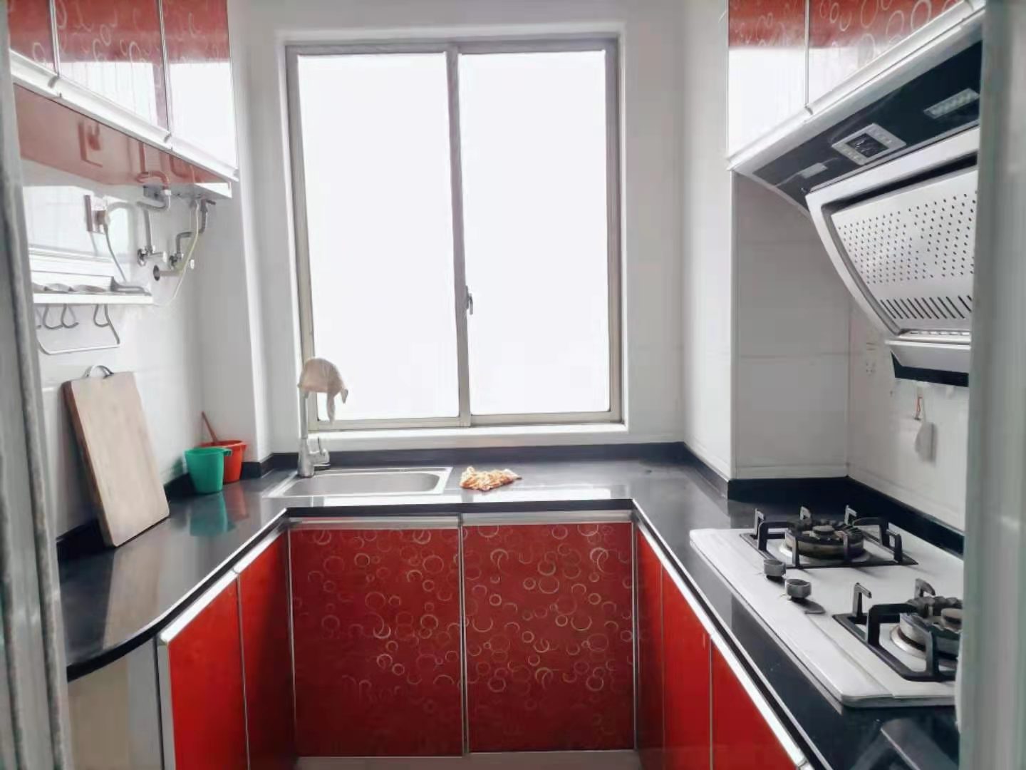 华新苑  2室2厅1卫    1700.0元/月 华新苑  2室2厅1卫    1700.0元/月室内图