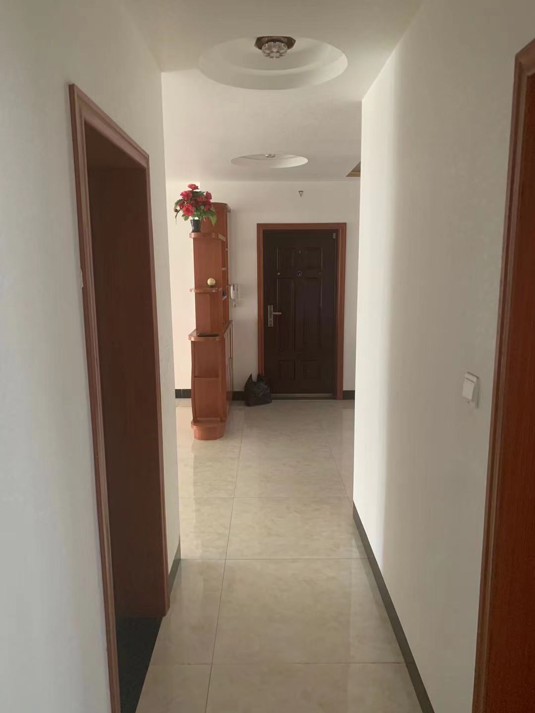 香山红叶  3室2厅2卫    75.8万 香山红叶  3室2厅2卫    75.8万卫生间