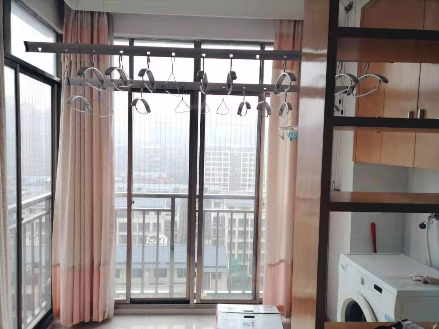 华新苑  2室2厅1卫    1700.0元/月 华新苑  2室2厅1卫    1700.0元/月室内图