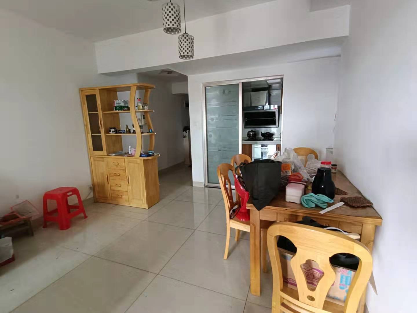 文化园三期 2室2厅1卫 1600.0元/月 文化园三期 2室2厅1卫 1600.0元/月室内图