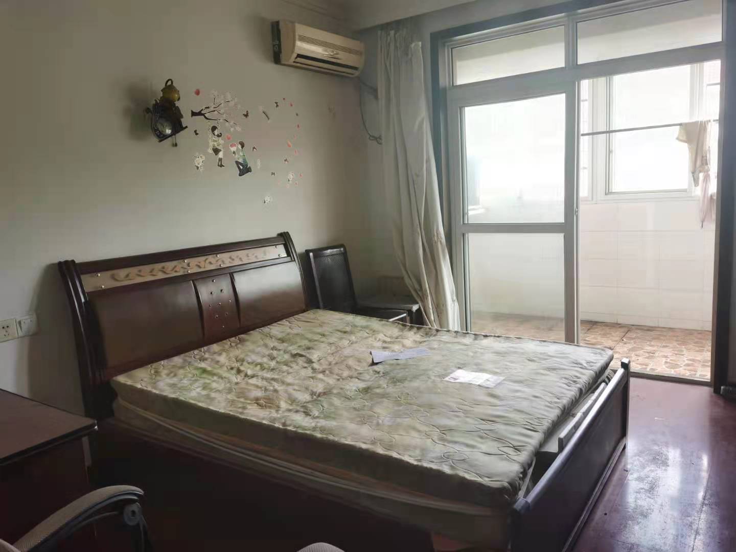 德馨园  4室2厅1卫   1980.00元/月室内图