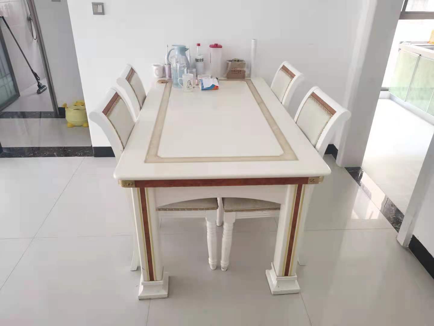 华新苑  2室2厅1卫    1700.0元/月 华新苑  2室2厅1卫    1700.0元/月室内图