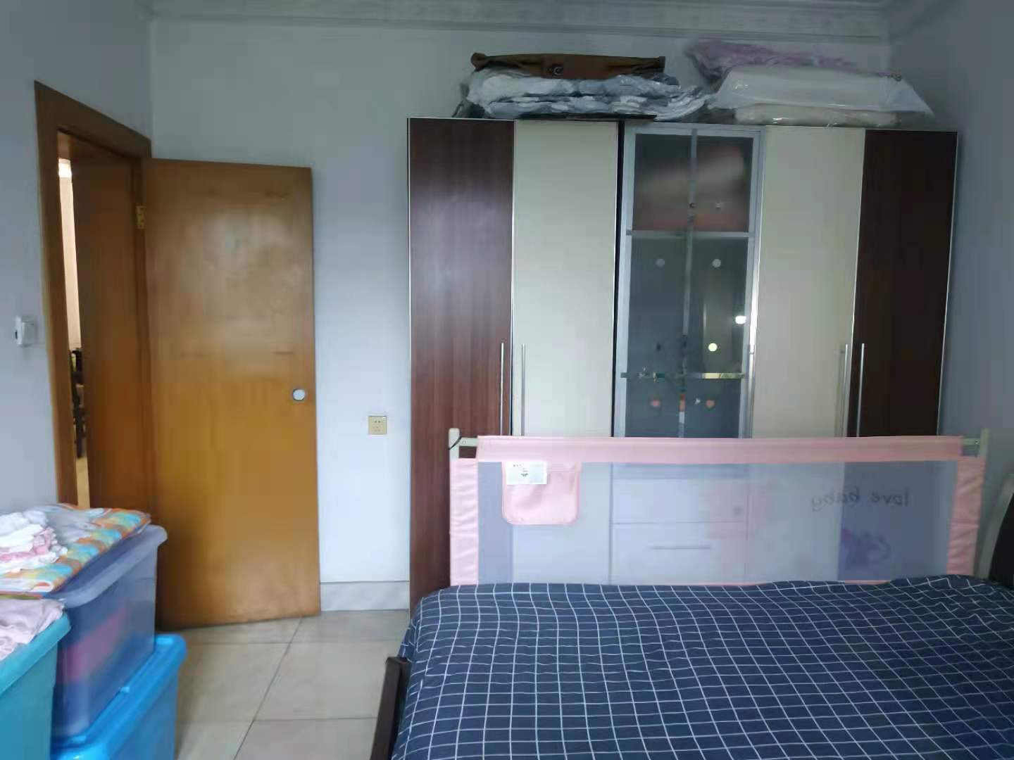 梓山苑小区 2室2厅1卫 42.0万 梓山苑小区 2室2厅1卫 42.0万卧室