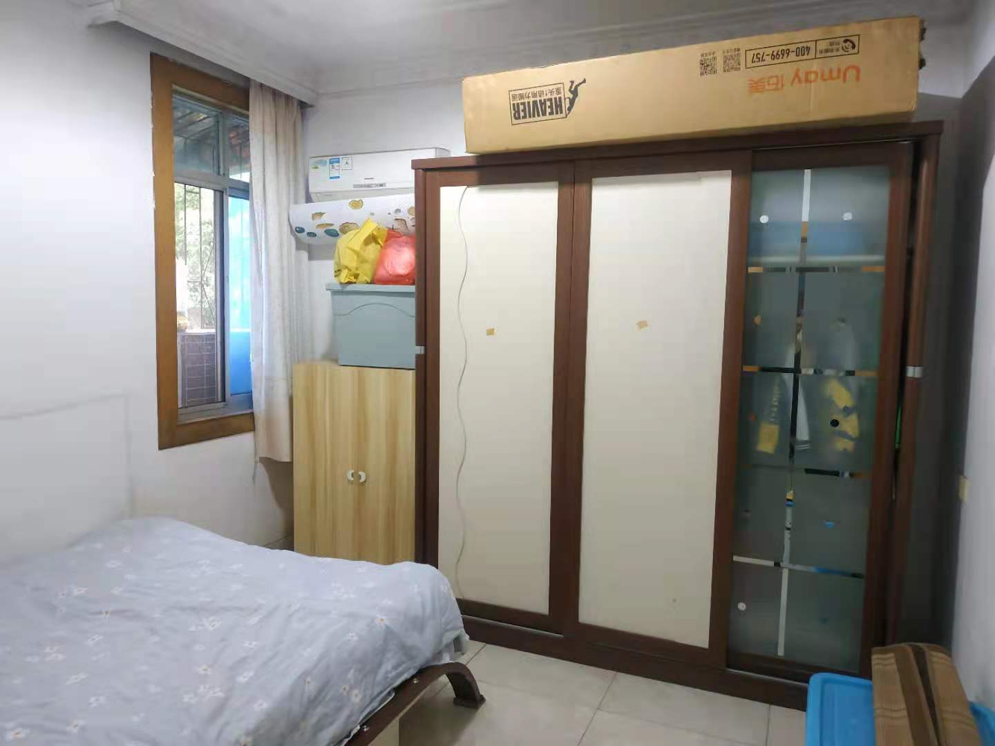 梓山苑小区 2室2厅1卫 42.0万 梓山苑小区 2室2厅1卫 42.0万客厅