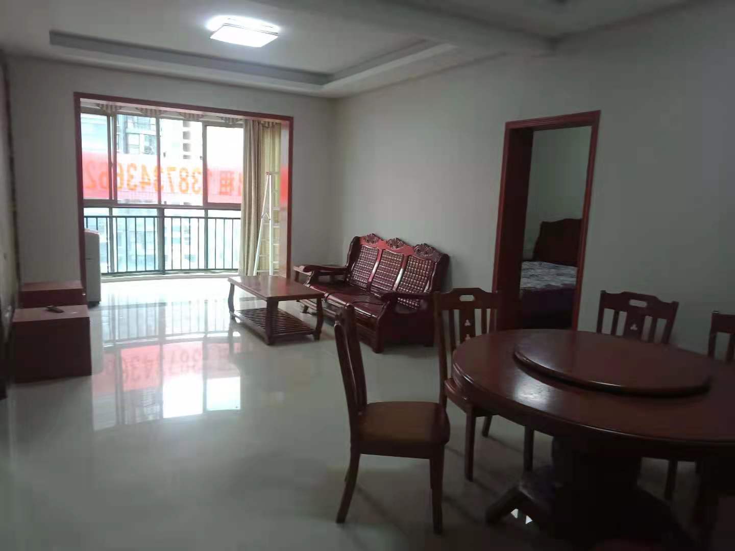 明兴花苑 2室2厅1卫 1600.0元/月 明兴花苑 2室2厅1卫 1600.0元/月室内图