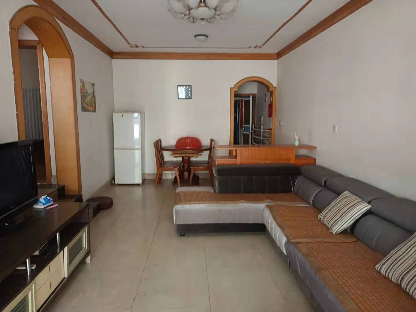 罗马花园大坪路16号 2室2厅1卫 1100.0元/月 罗马花园大坪路16号 2室2厅1卫 1100.0元/月室内图