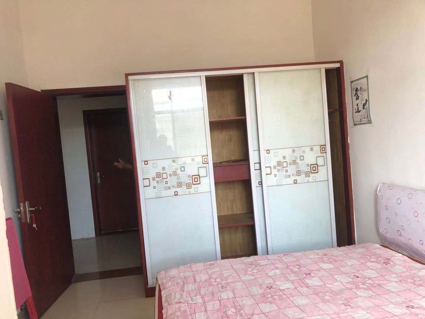 新塘家园安置小区 1室1厅1卫 450.0元/月 新塘家园安置小区 1室1厅1卫 450.0元/月室内图