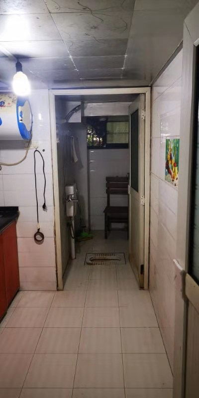 百合嘉园 1室1厅1卫 700.00元/月 百合嘉园 1室1厅1卫 700.00元/月室内图