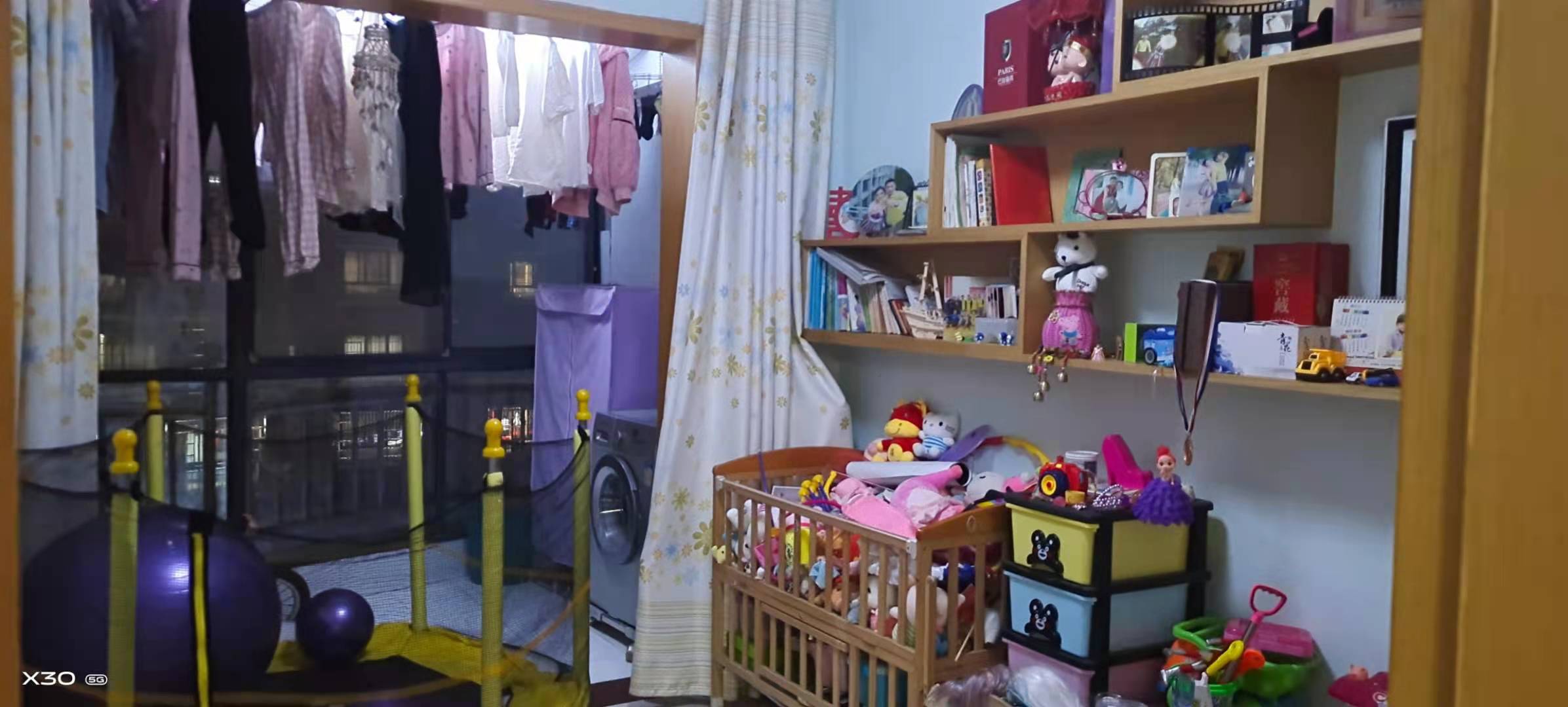 龙洲馨苑 3室2厅1卫 3200.0元/月 龙洲馨苑 3室2厅1卫 3200.0元/月室内图