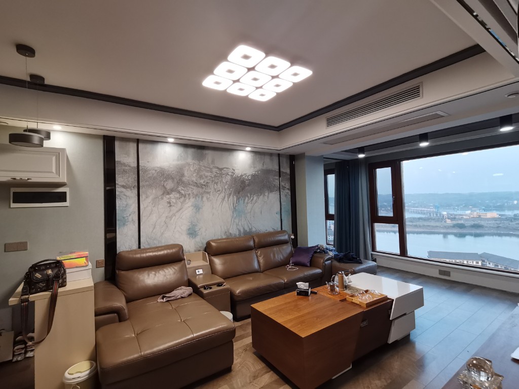 翰林楼 2室2厅1卫 65.0万 翰林楼 2室2厅1卫 65.0万客厅