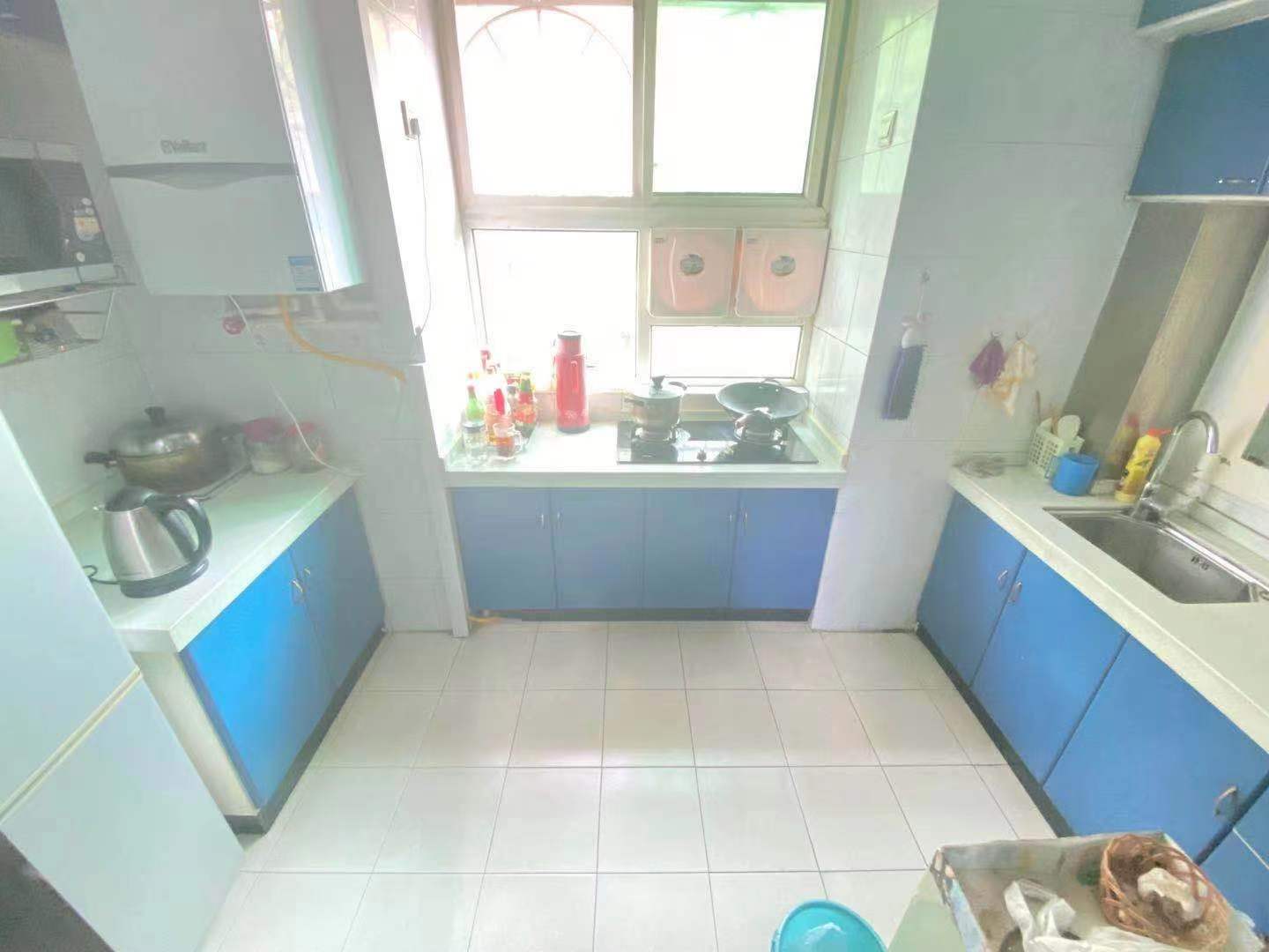 跃进村 3室2厅1卫 53.8万 跃进村 3室2厅1卫 53.8万客厅