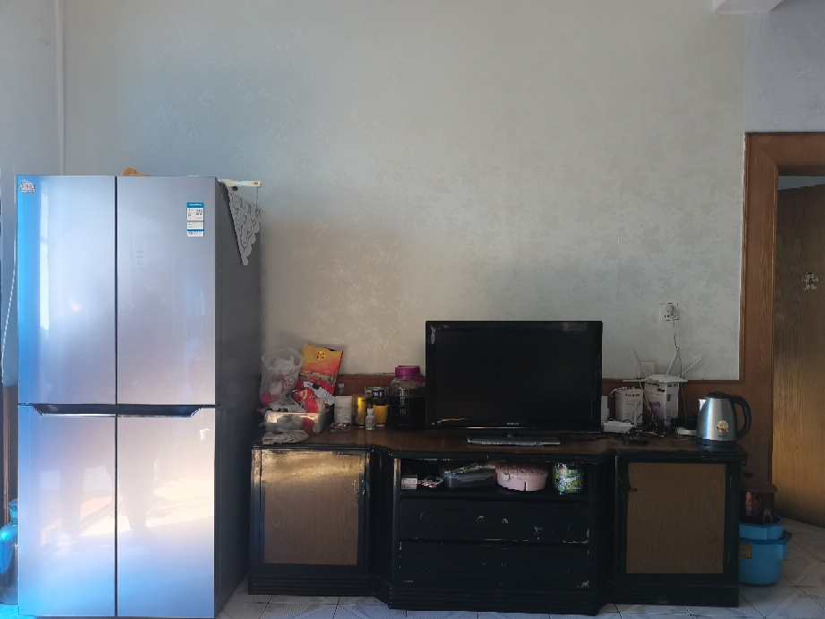 桃源临江花园小区 3室2厅1卫 39.8万 桃源临江花园小区 3室2厅1卫 39.8万客厅