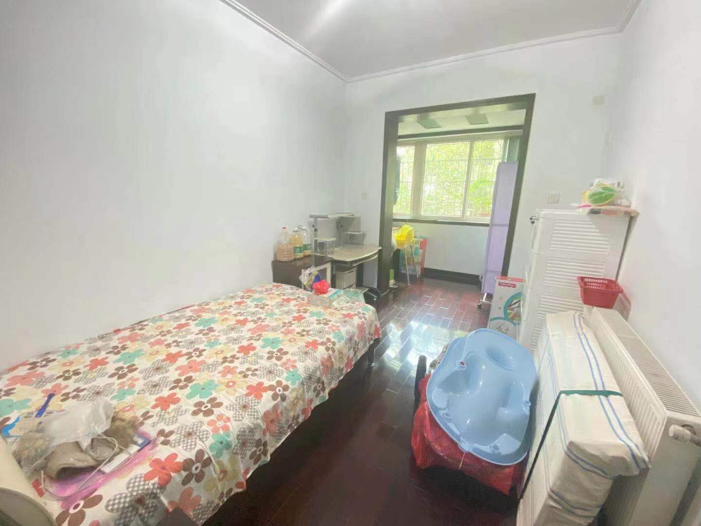 跃进村 3室2厅1卫 53.8万 跃进村 3室2厅1卫 53.8万客厅