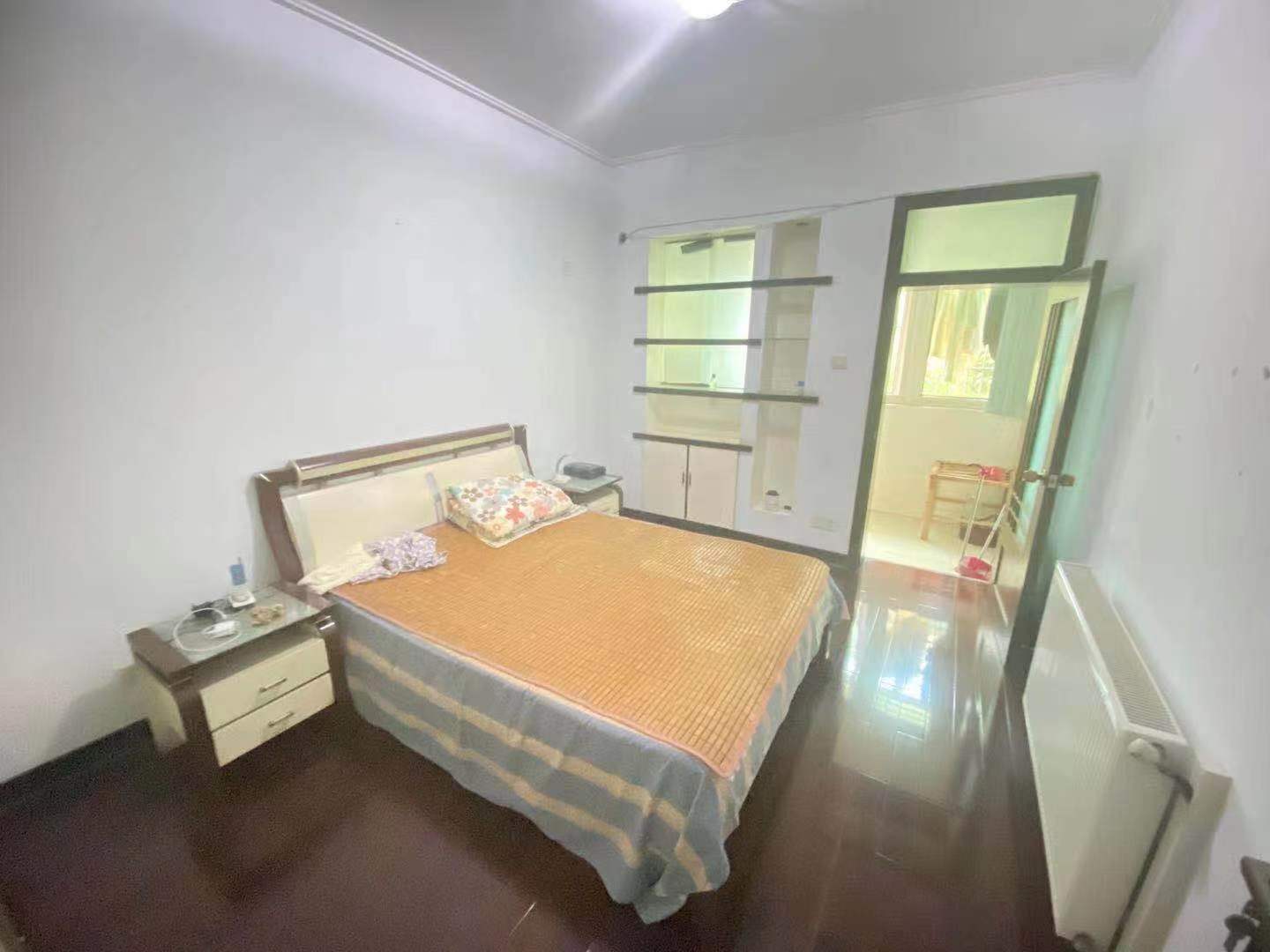 跃进村 3室2厅1卫 53.8万 跃进村 3室2厅1卫 53.8万客厅