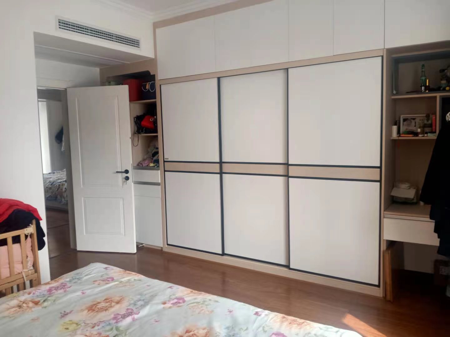 广德荷苑  3室2厅2卫    90.8万 广德荷苑  3室2厅2卫    90.8万阳台