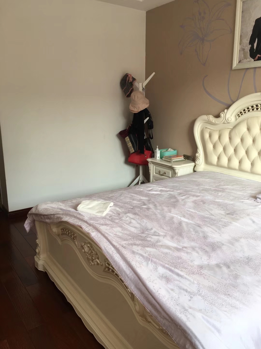 八方茗苑  2室2厅1卫    58.8万 八方茗苑  2室2厅1卫    58.8万卧室