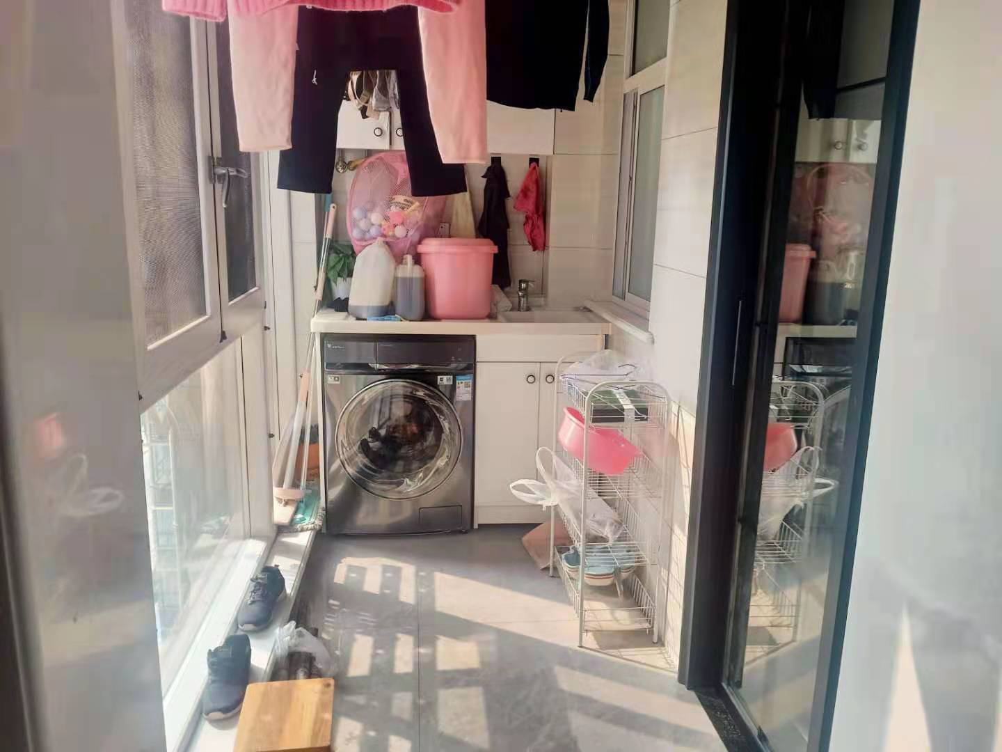 广德荷苑  3室2厅2卫    90.8万 广德荷苑  3室2厅2卫    90.8万阳台