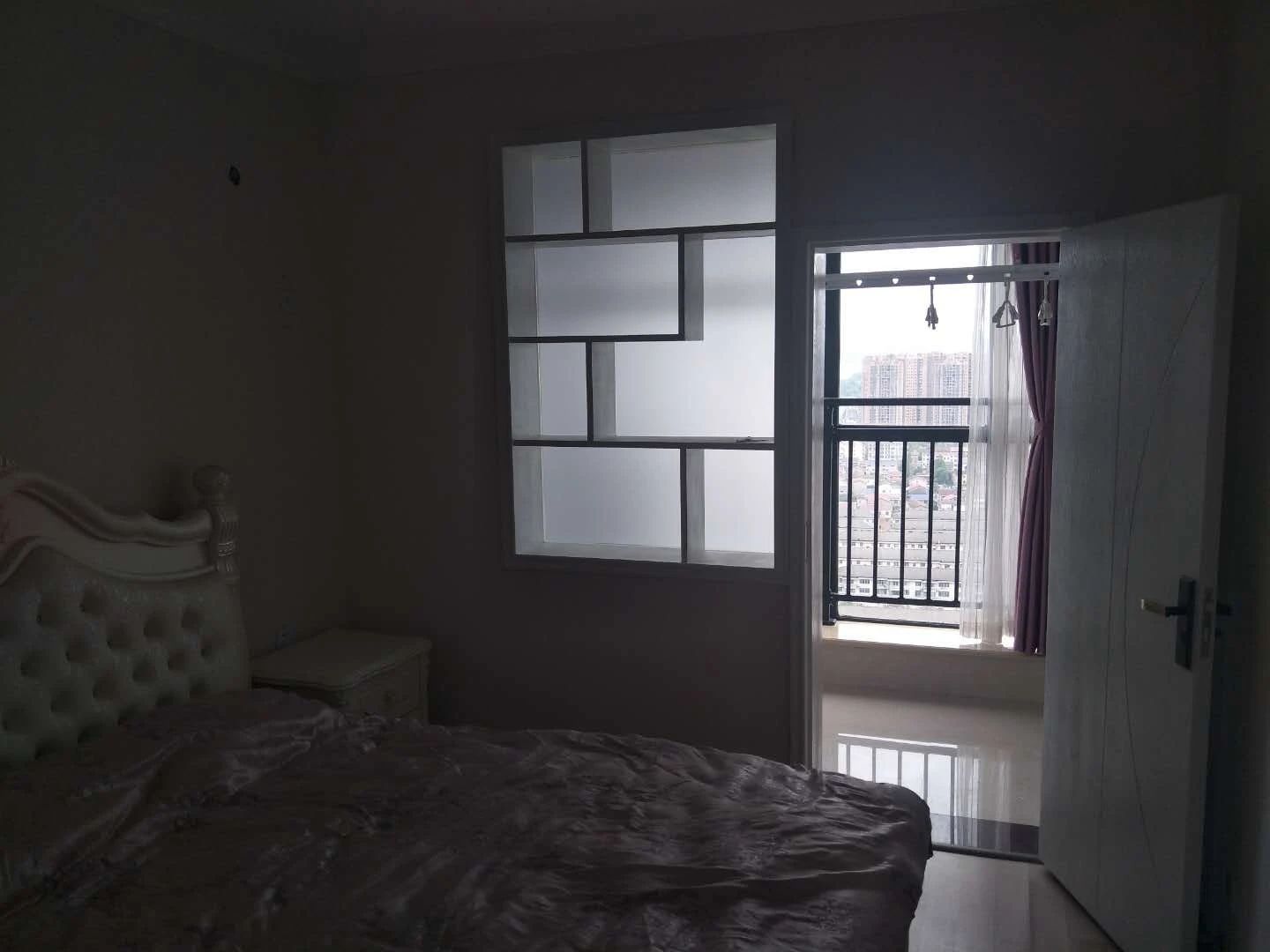 盛世桃源  3室2厅1卫    76.8万 盛世桃源  3室2厅1卫    76.8万卧室