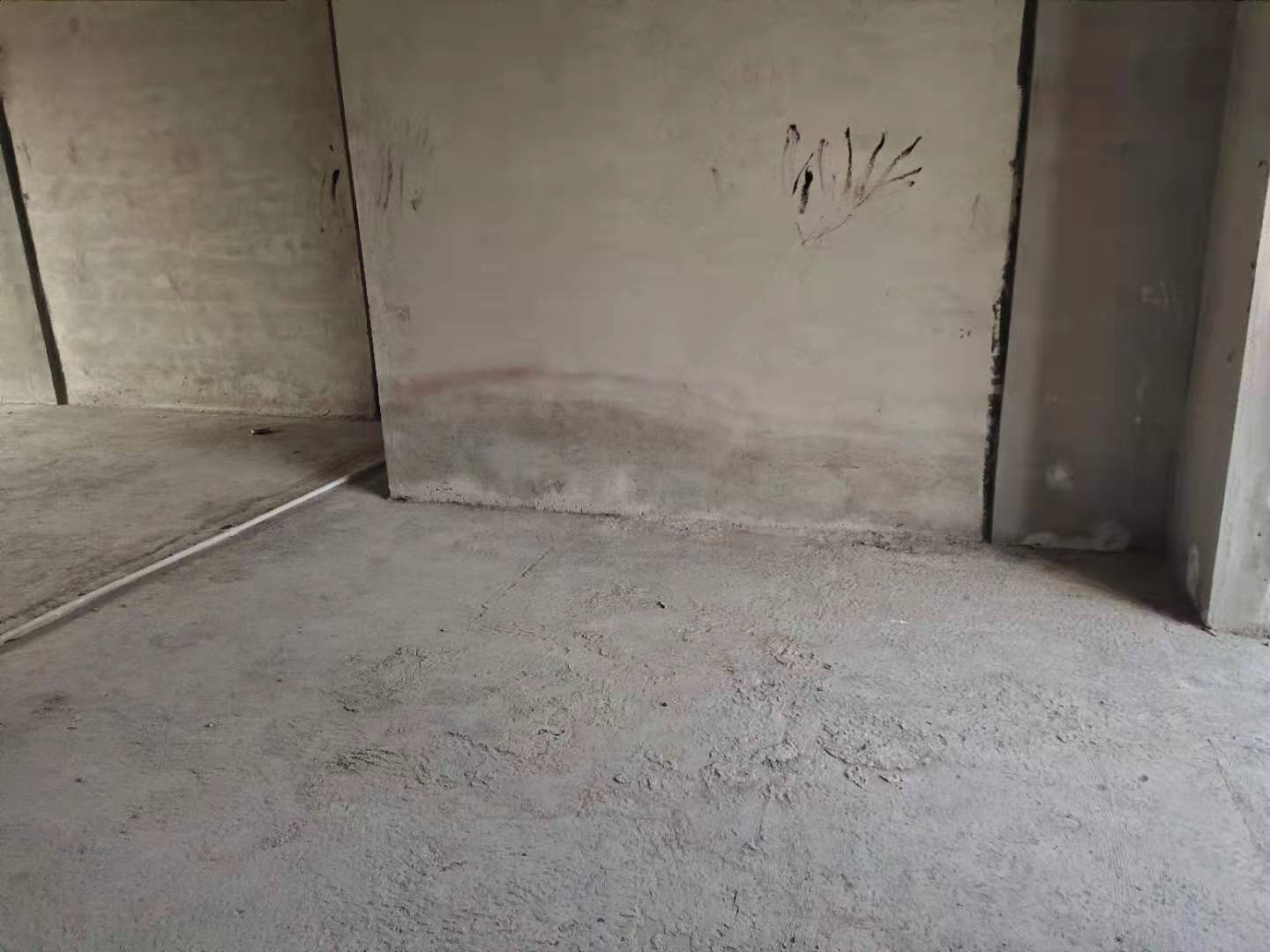 六合幸福里  3室2厅2卫    83.8万 六合幸福里  3室2厅2卫    83.8万客厅