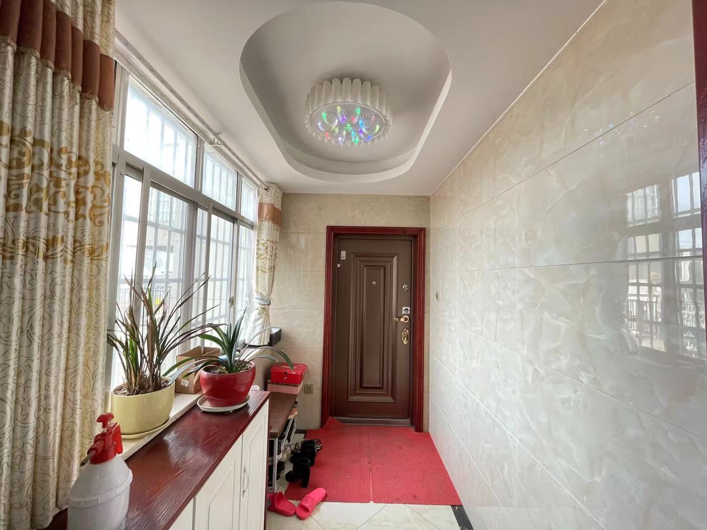 孙水明珠  4室2厅2卫    90.0万 孙水明珠  4室2厅2卫    90.0万阳台