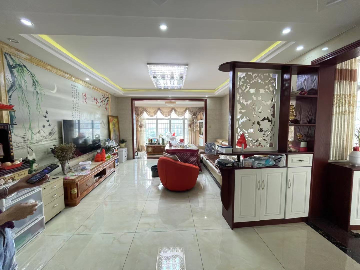 孙水明珠  4室2厅2卫    90.0万 孙水明珠  4室2厅2卫    90.0万客厅