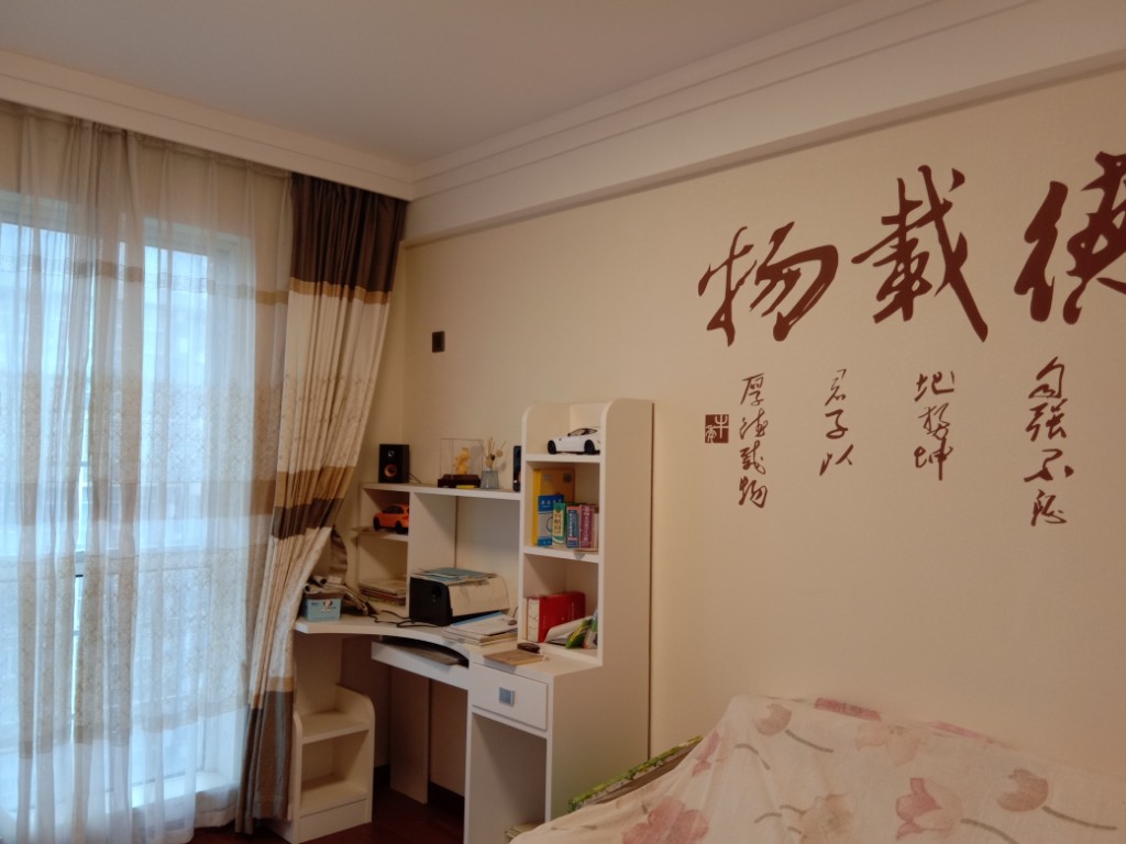 御景园  4室2厅2卫   120.00万卧室
