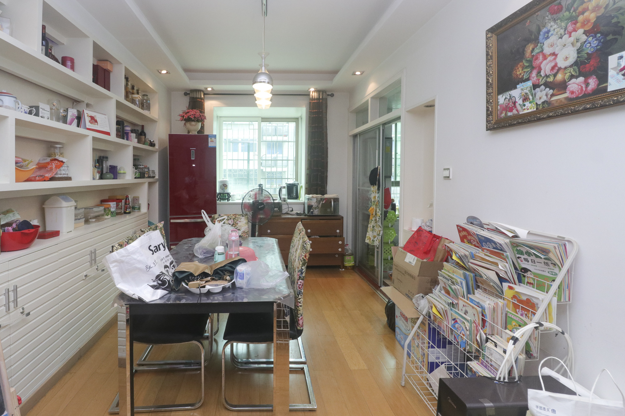 质量监督局宿舍  3室2厅2卫   145.00万客厅