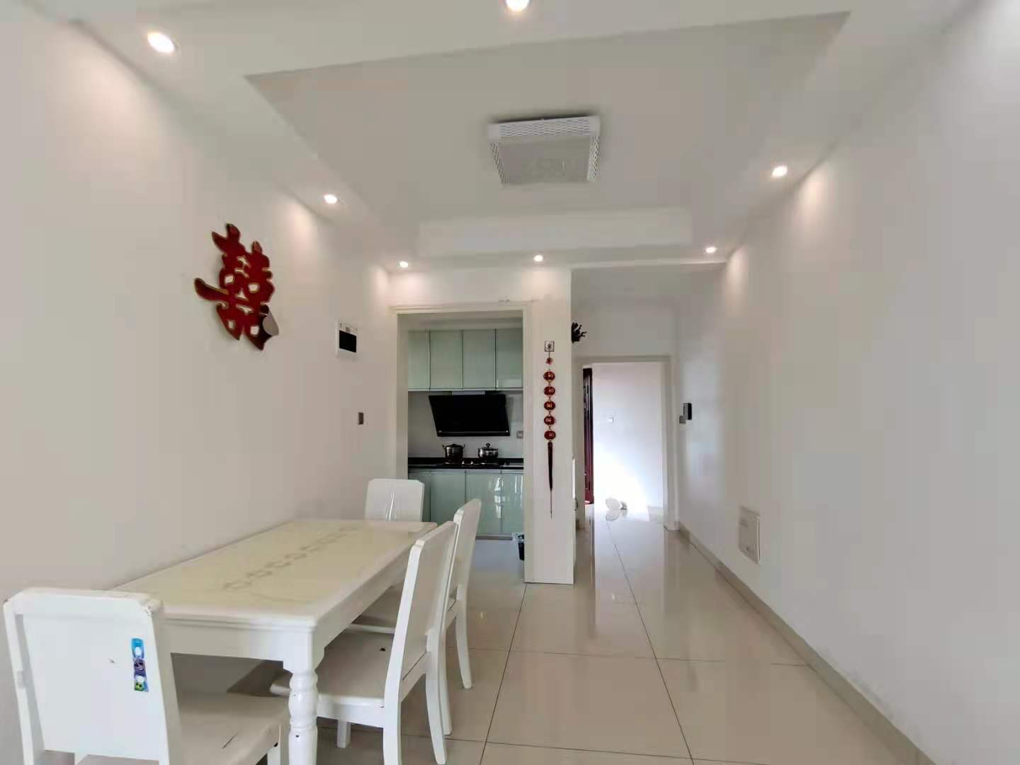 龙腾国际 2室2厅1卫 68.8万 龙腾国际 2室2厅1卫 68.8万客厅