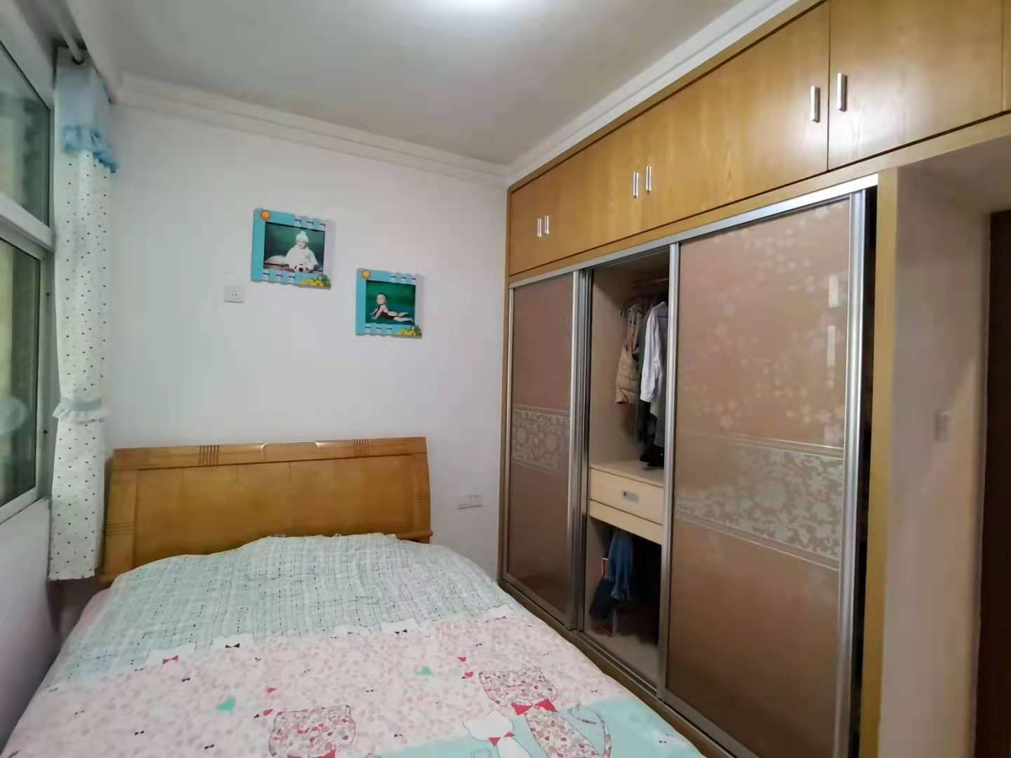 荷花庭院 3室2厅1卫 55.8万 荷花庭院 3室2厅1卫 55.8万卧室