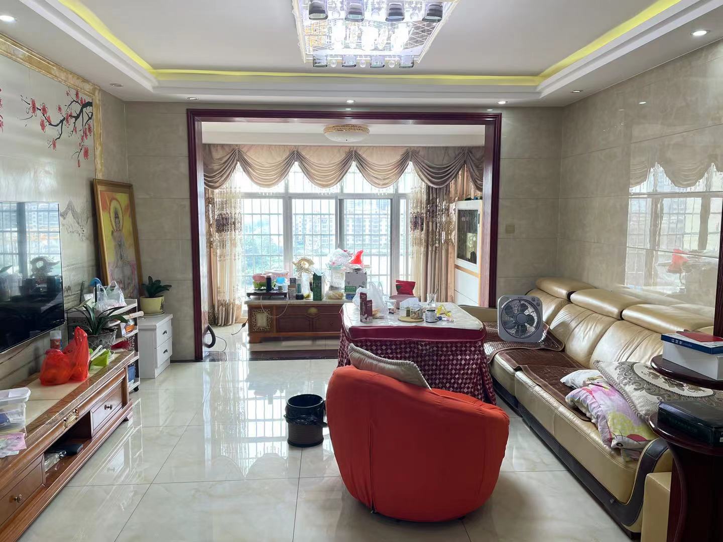 孙水明珠  4室2厅2卫    90.0万 孙水明珠  4室2厅2卫    90.0万客厅